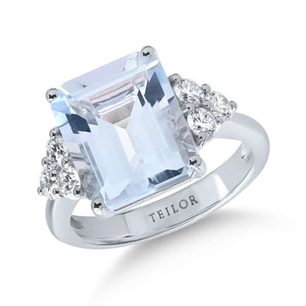 Inel din aur alb cu acvamarin octogonal de 4.2ct si diamante de 0.6ct