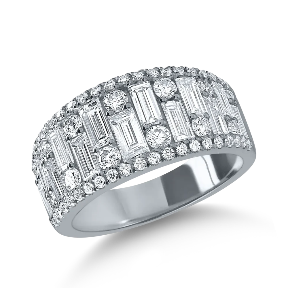 Inel din aur alb cu diamante baguette si rotunde de 2ct