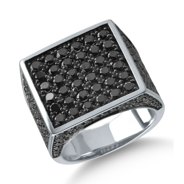 Inel din aur alb cu diamante negre de 3ct