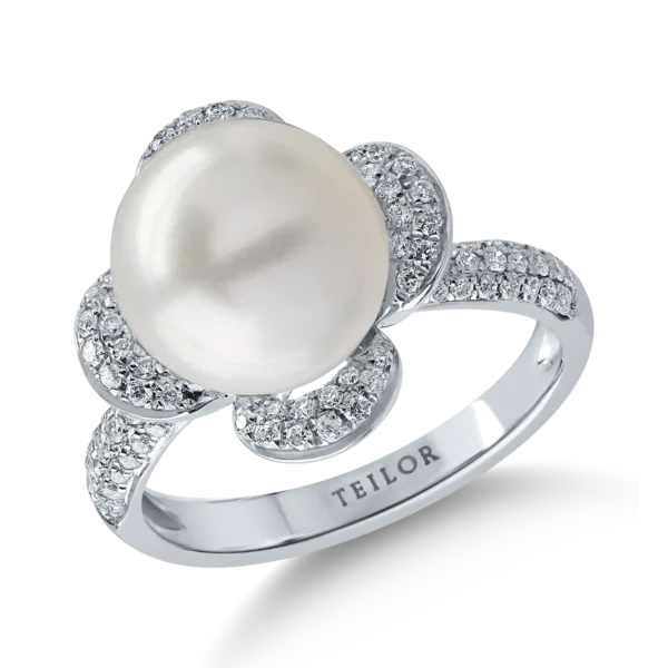 Inel din aur alb cu perla de cultura de 8.5ct si diamante de 0.4ct