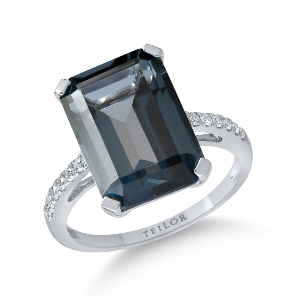 Inel din aur alb cu un topaz London blue octogonal de 7.9ct si diamante de 0.1ct
