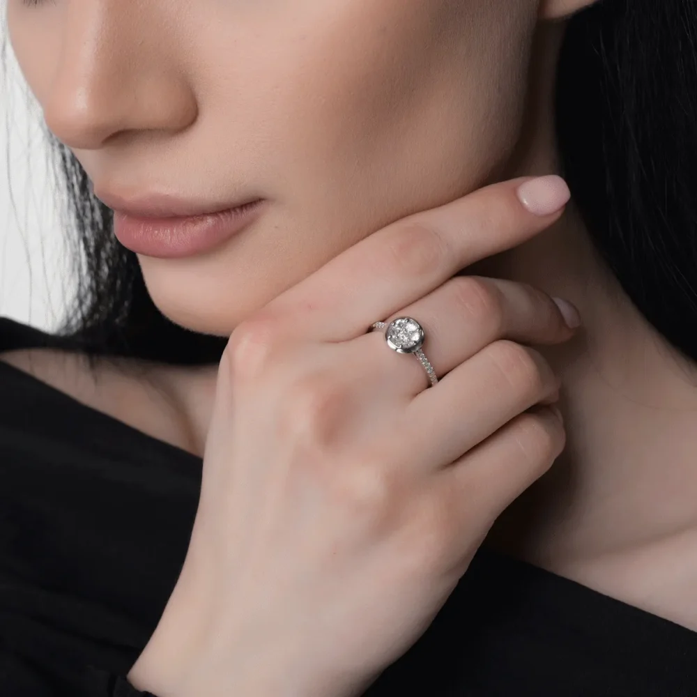 Inel din aur alb cu diamante de 0.6ct - imagine 4