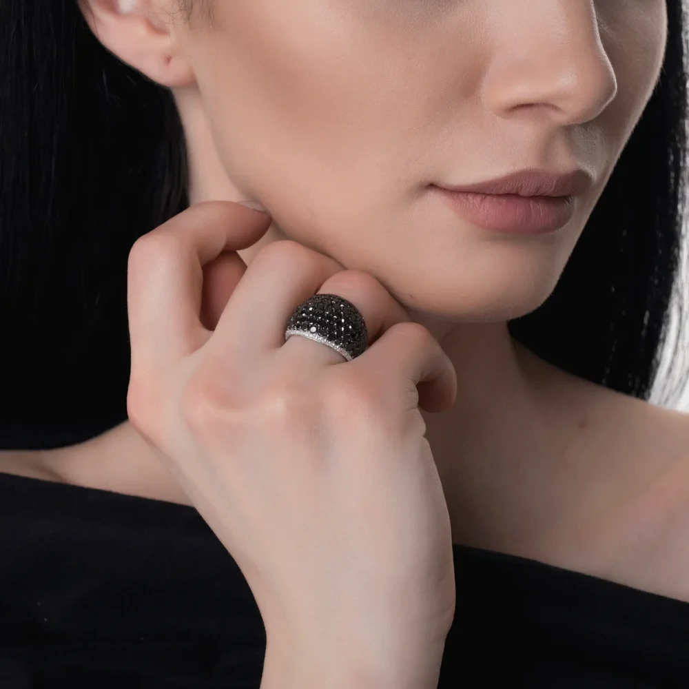 Inel din aur alb cu diamante negre de 4.2 si diamante transparente de 0.34ct - imagine 4