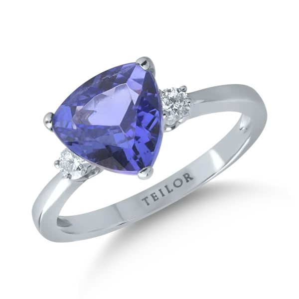 Inel din aur alb cu tanzanit de 2.31ct si diamante de 0.13ct