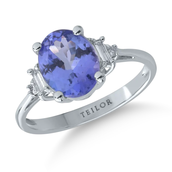 Inel din aur alb cu tanzanit oval de 2.3ct si diamante de 0.07ct