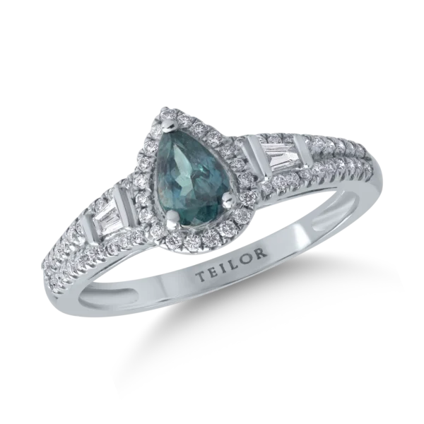 Inel din aur alb cu alexandrit pear de 0.6ct si diamante de 0.3ct