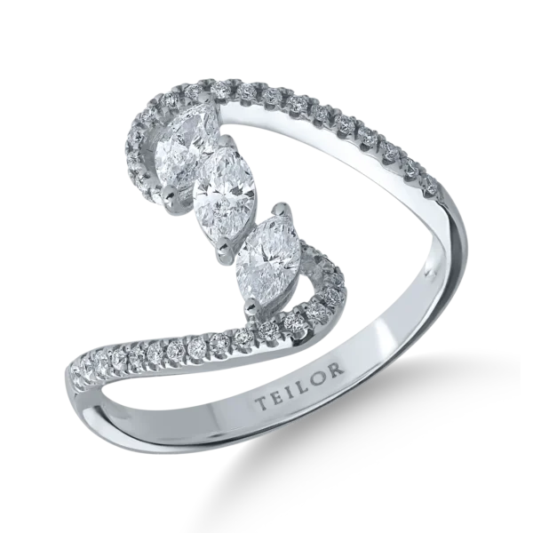 Inel din aur alb cu diamante marquise si rotunde de 0.6ct