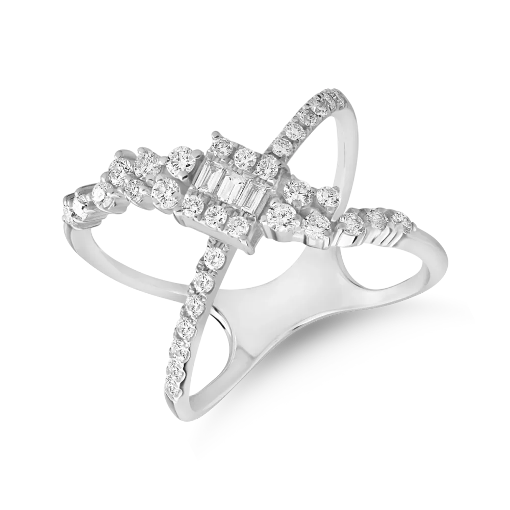 Inel din aur alb cu diamante baguette si rotunde de 0.7ct