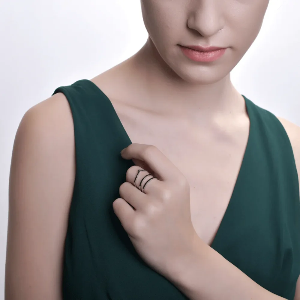 Inel din aur alb cu diamante negre de 0.55ct - imagine 4