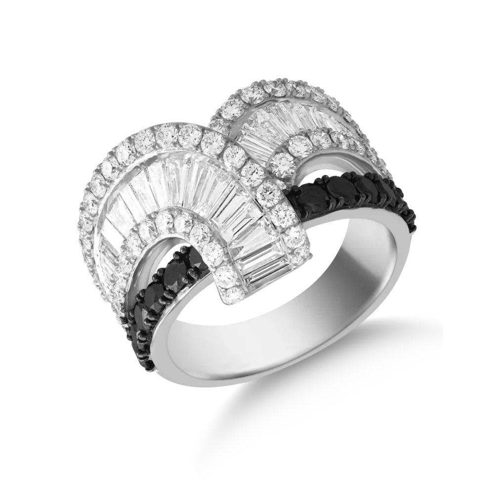 Inel din aur alb cu diamante negre de 0.75 ct si diamante transparente de 2.54ct