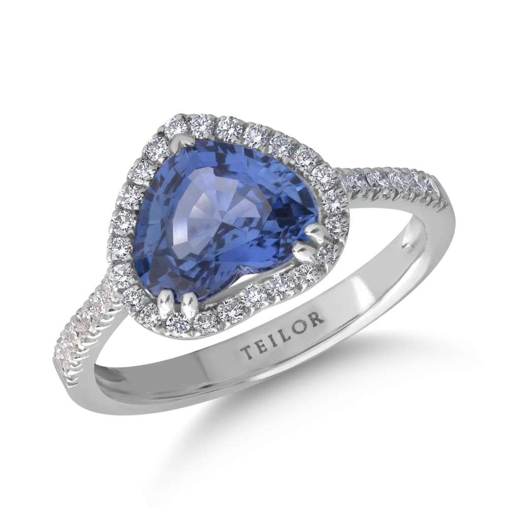 Inel din aur alb cu safir heart de 2.09ct si diamante de 0.3ct