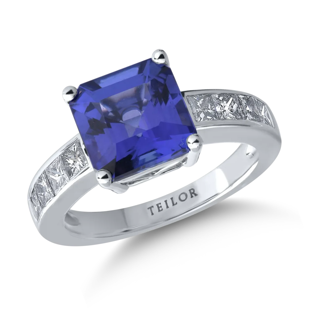 Inel din aur alb cu tanzanit de 3.64ct si diamante de 0.19ct