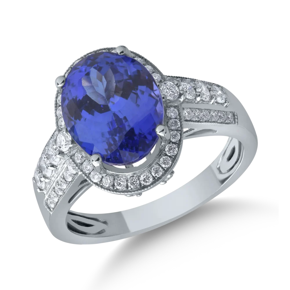 Inel din aur alb cu tanzanit oval de 4.1ct si diamante de 0.4ct