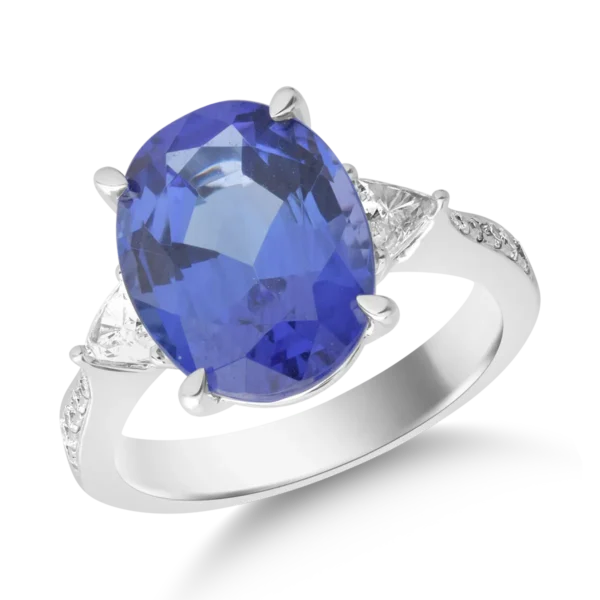 Inel din aur alb cu tanzanit oval de 6.5ct si diamante de 0.4ct