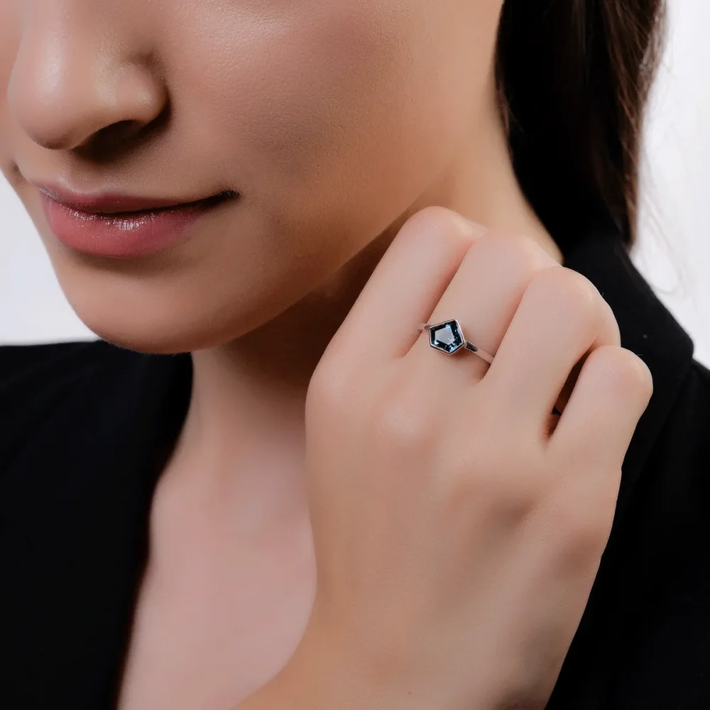 Inel din aur alb cu topaz london blue de 1.56ct - imagine 4