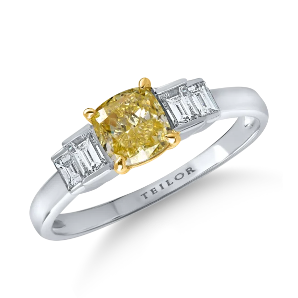 Inel din aur alb-galben cu un diamant galben cushion de 1ct si diamante incolore de 0.3ct