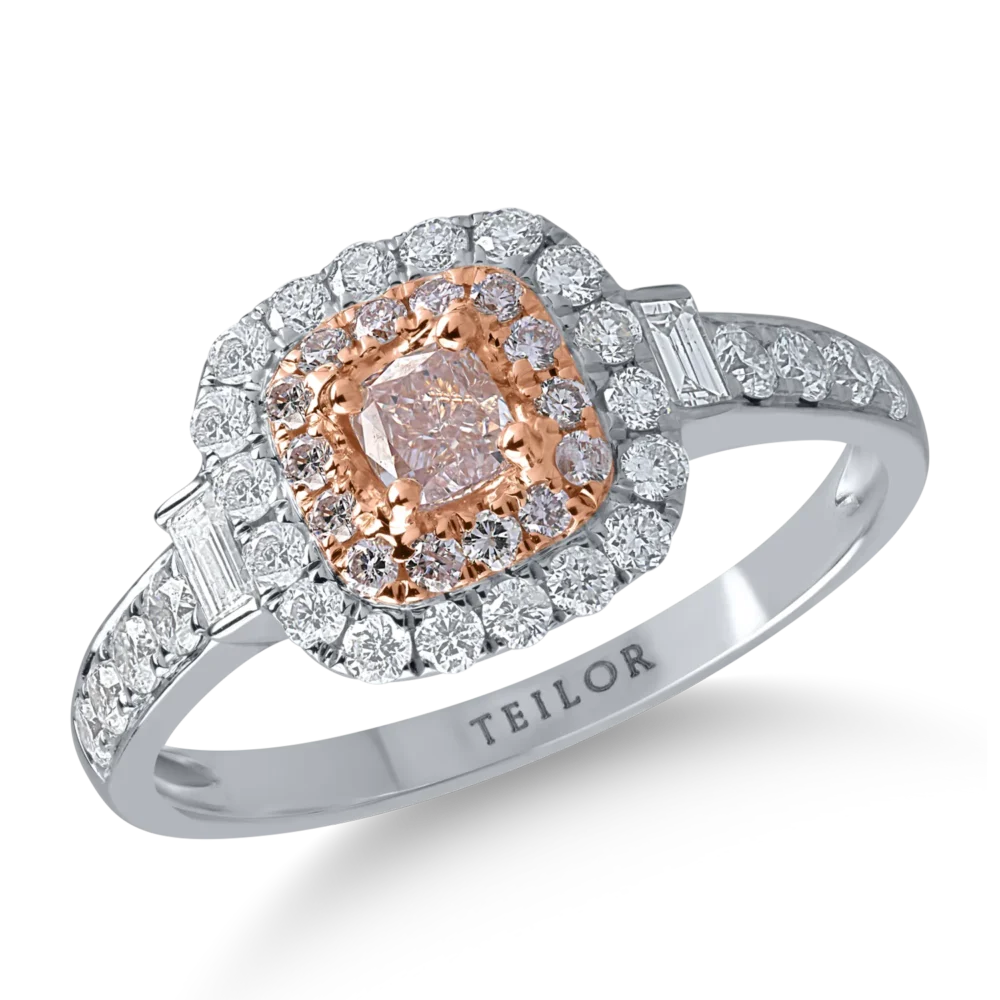 Inel din aur alb-roz cu diamante transparente baguette si rotunde de 0.6ct si diamante roz cushion si rotunde de 0.38ct