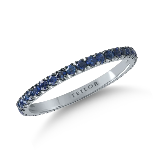 Inel eternity din aur alb cu safire de 0.7ct