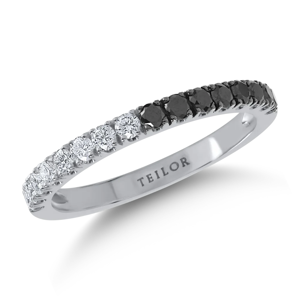 Inel semi eternity din aur alb cu diamante incolore si negre de 0.6ct
