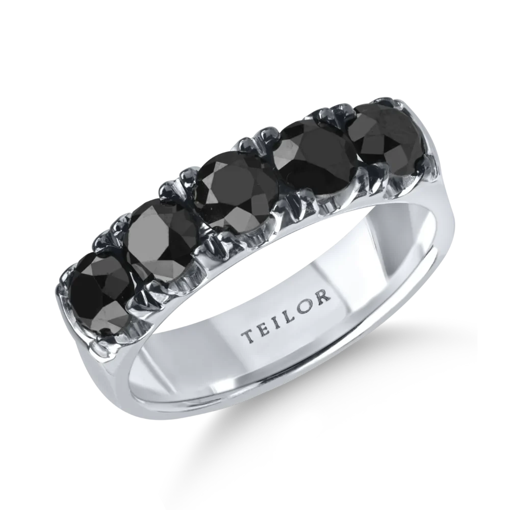 Inel semi eternity din aur alb cu diamante negre de 1.8ct