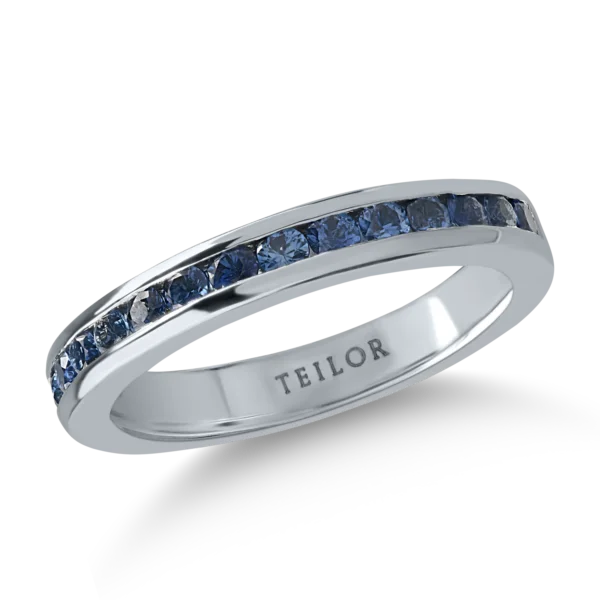 Inel semi eternity din aur alb cu safire de 0.83ct