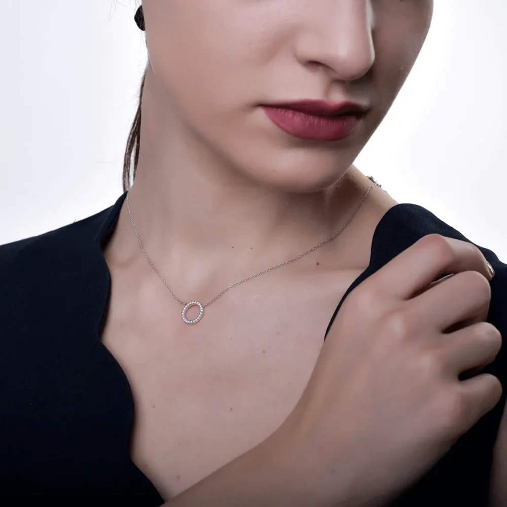 Lant cu pandantiv cerc din aur alb cu diamante de 0.19ct - imagine 4