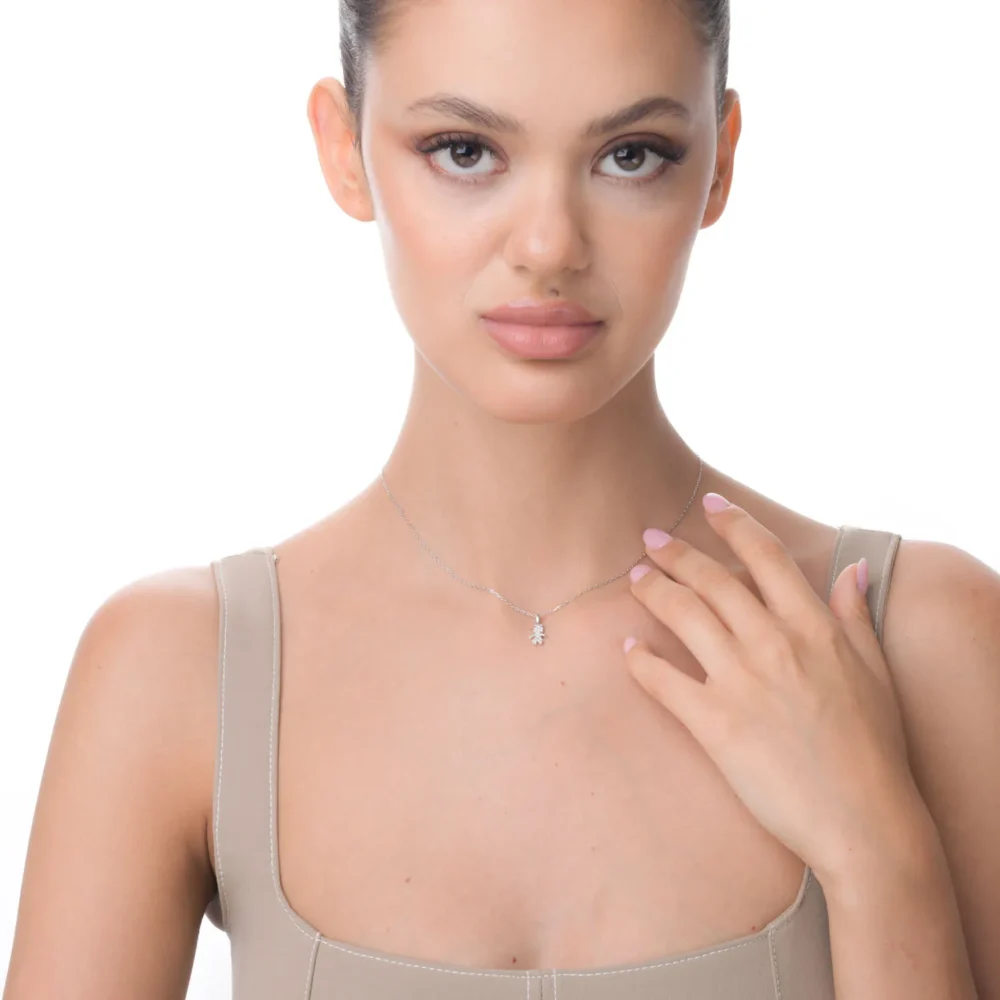 Lant cu pandantiv copil din aur alb cu diamante de 0.11ct - imagine 4