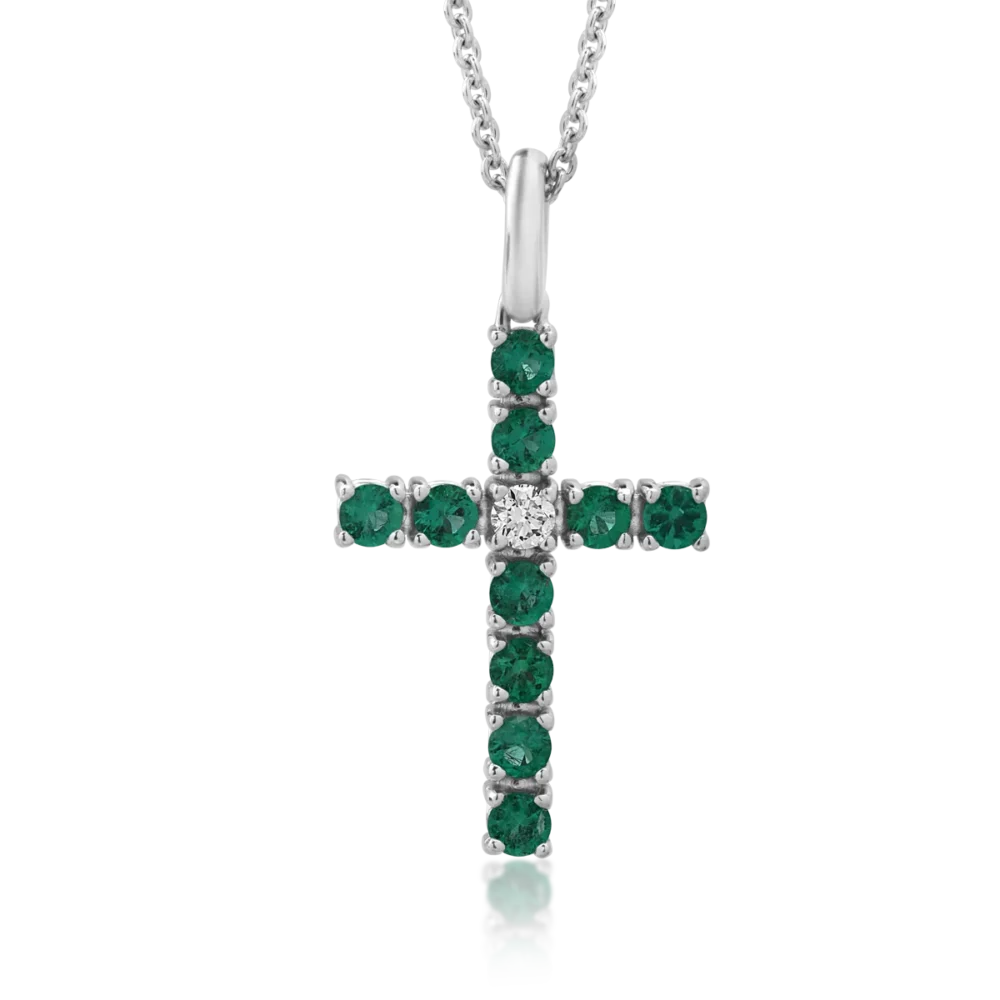 Lant cu pandantiv cruce din aur alb cu diamant de 0.05ct si smaralde de 0.48ct