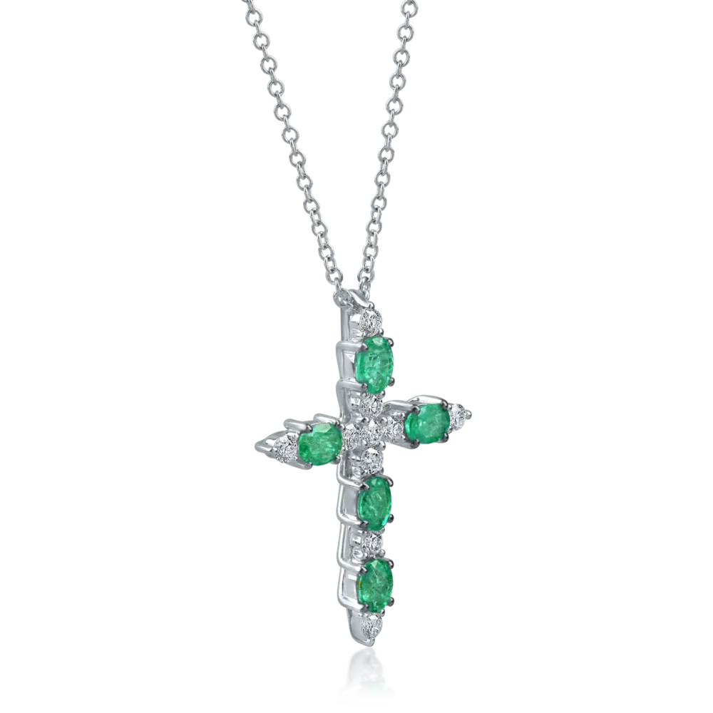 Lant cu pandantiv cruciulita din aur alb cu smaralde ovale de 0.8ct si diamante de 0.2ct - imagine 2