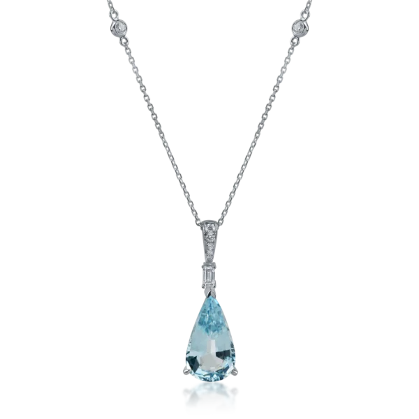 Lant cu pandantiv din aur alb cu acvamarin pear de 3.96ct si diamante baguette si rotunde de 0.15ct