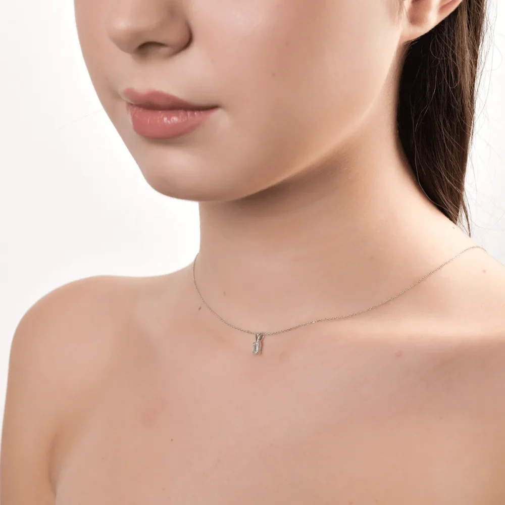 Lant cu pandantiv din aur alb cu diamant emerald de 0.3ct - imagine 4