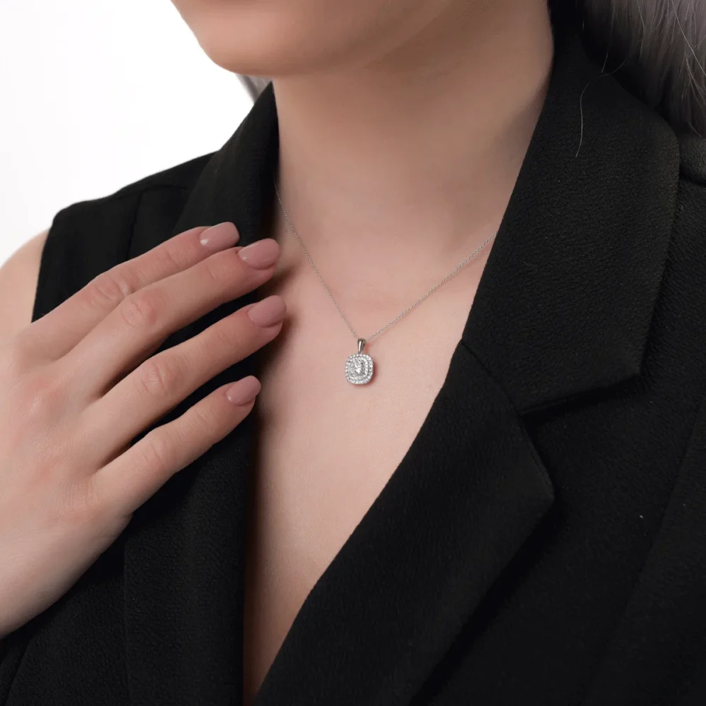 Lant cu pandantiv din aur alb cu diamante de 0.55ct - imagine 4