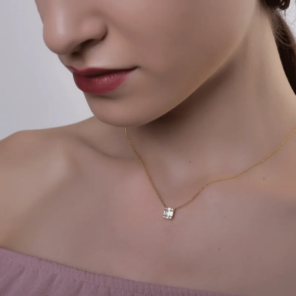 Lant cu pandantiv din aur galben cu diamante baguette si rotunde de 0.27ct - imagine 4