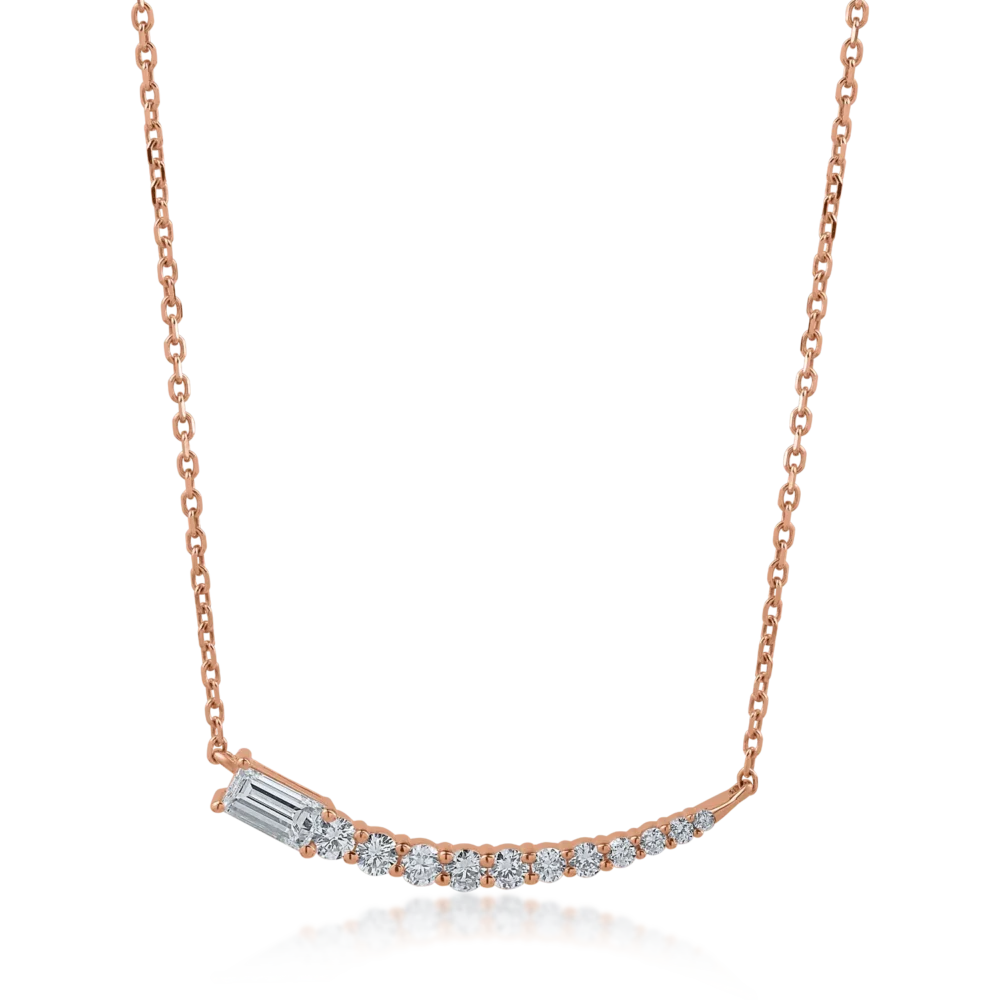 Lant cu pandantiv din aur roz cu diamante baguette si rotunde de 0.51ct