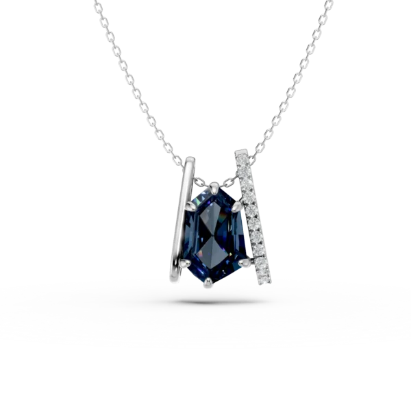 Lant cu pandantiv geometric din aur alb cu topaz london blue de 2.2ct si diamante de 0.1ct