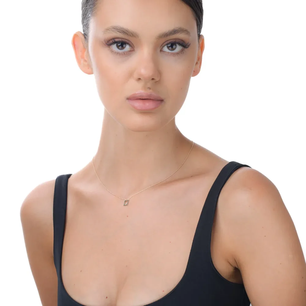 Lant cu pandantiv geometric din aur galben cu diamant de 0.005ct - imagine 3