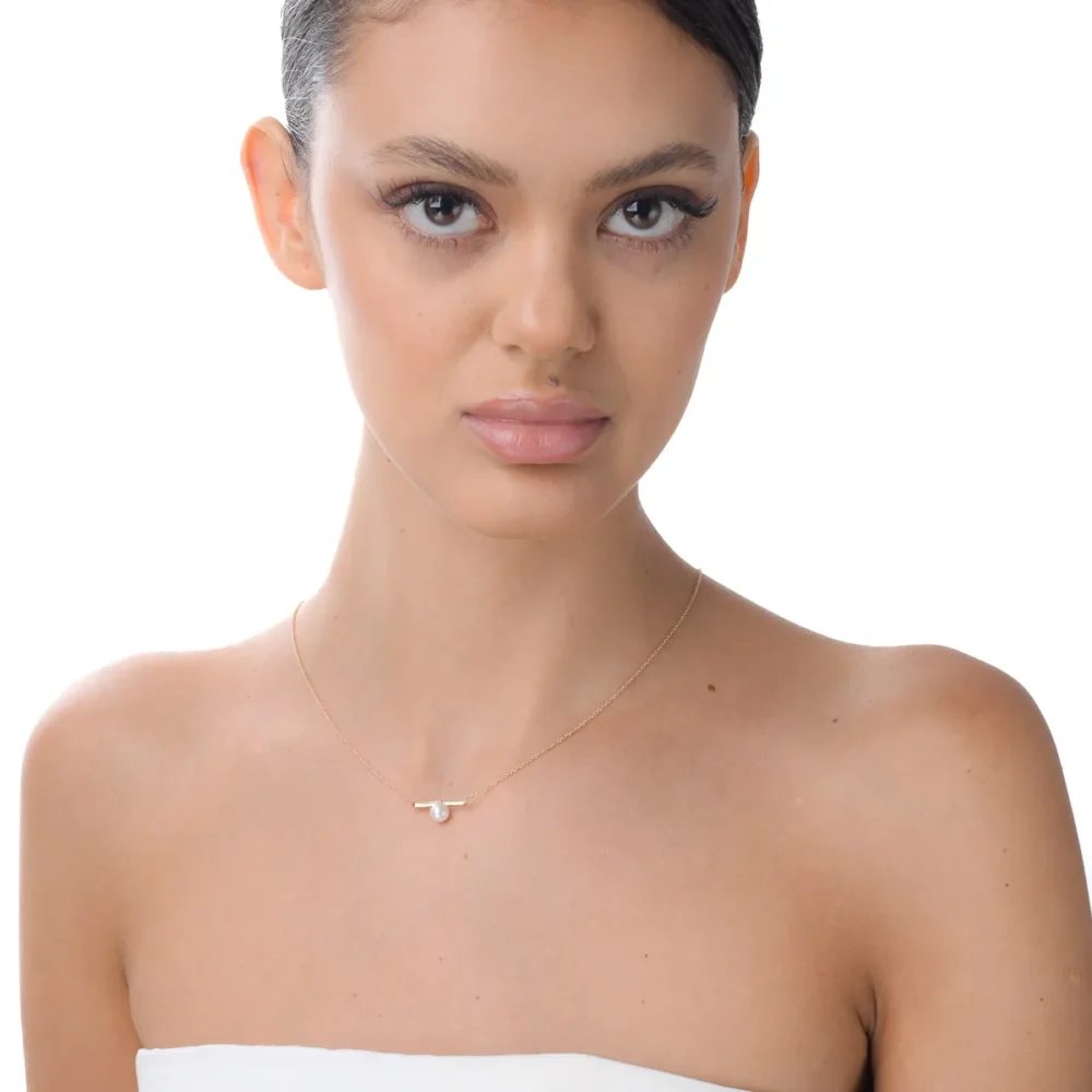 Lant cu pandantiv minimalist si perla sintetica din aur galben - imagine 3