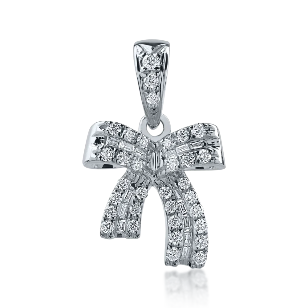 Pandantiv din aur alb cu diamante baguette si rotunde de 0.19ct