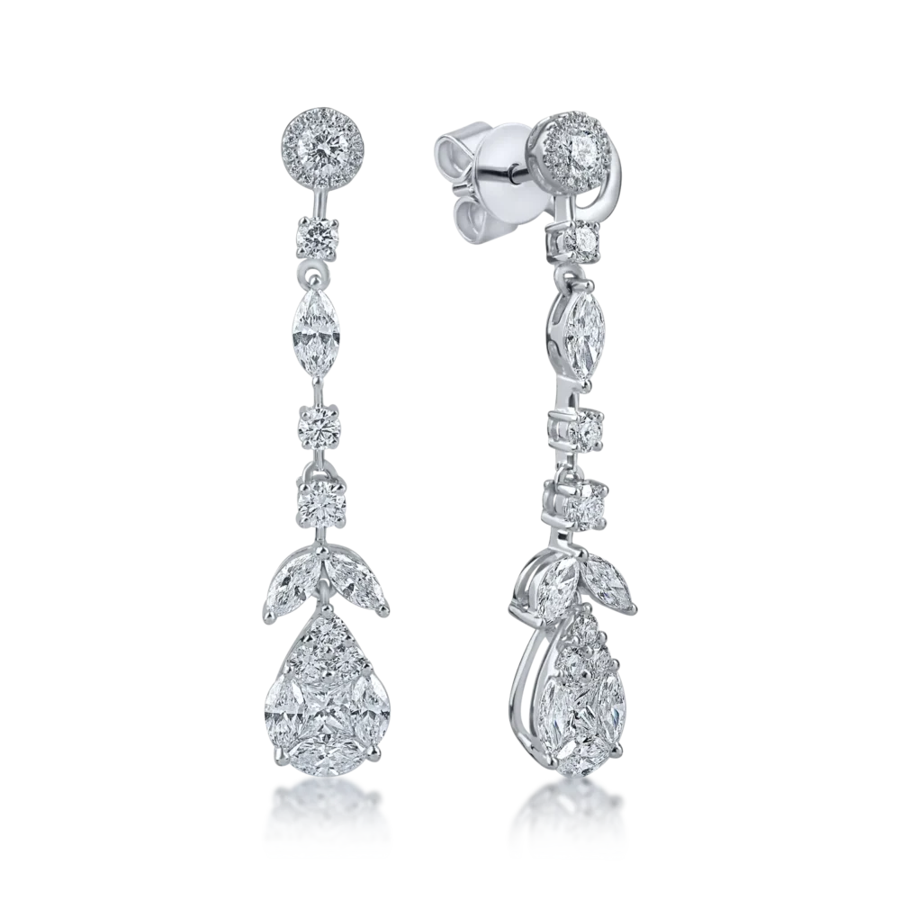 Cercei lungi din aur alb cu diamante de 2.8ct