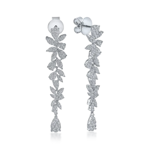 Cercei lungi din aur alb cu diamante de 1.4ct