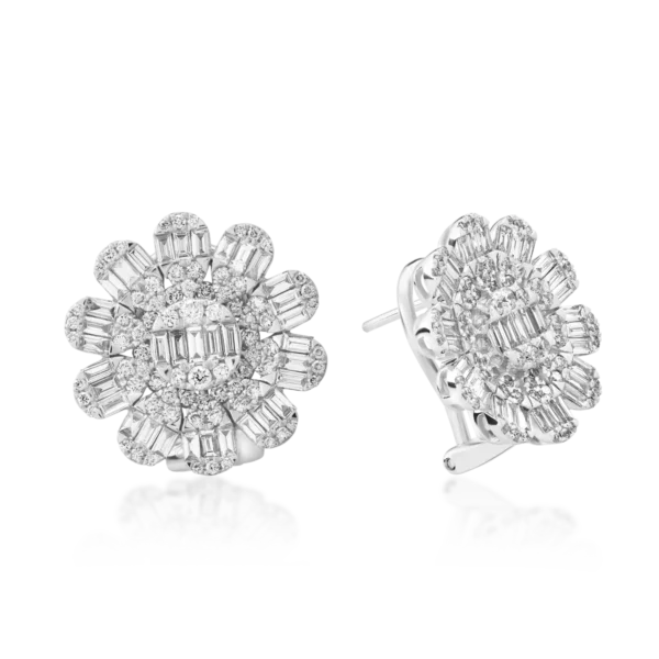 Cercei din aur alb cu diamante baguette si round de 2.2ct