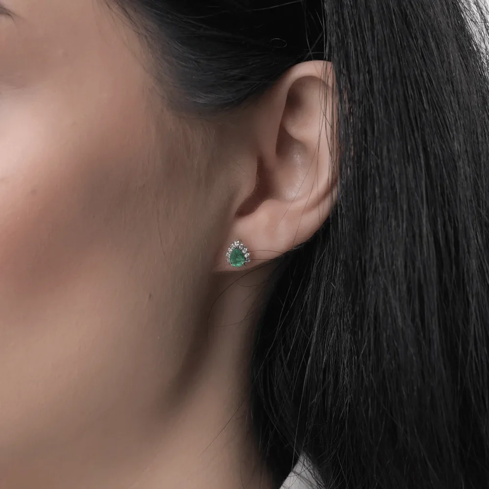 Cercei din aur alb cu smaralde pear de 0.545ct si diamante de 0.17ct - imagine 3