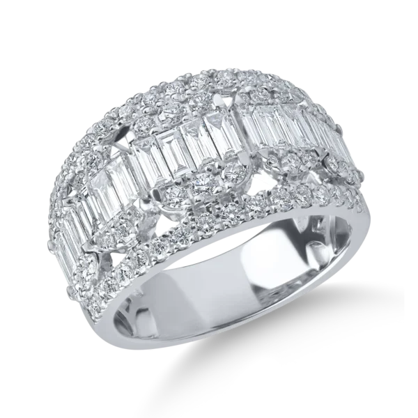 Inel din aur alb cu diamante microsetting baguette si rotunde de 1.7ct