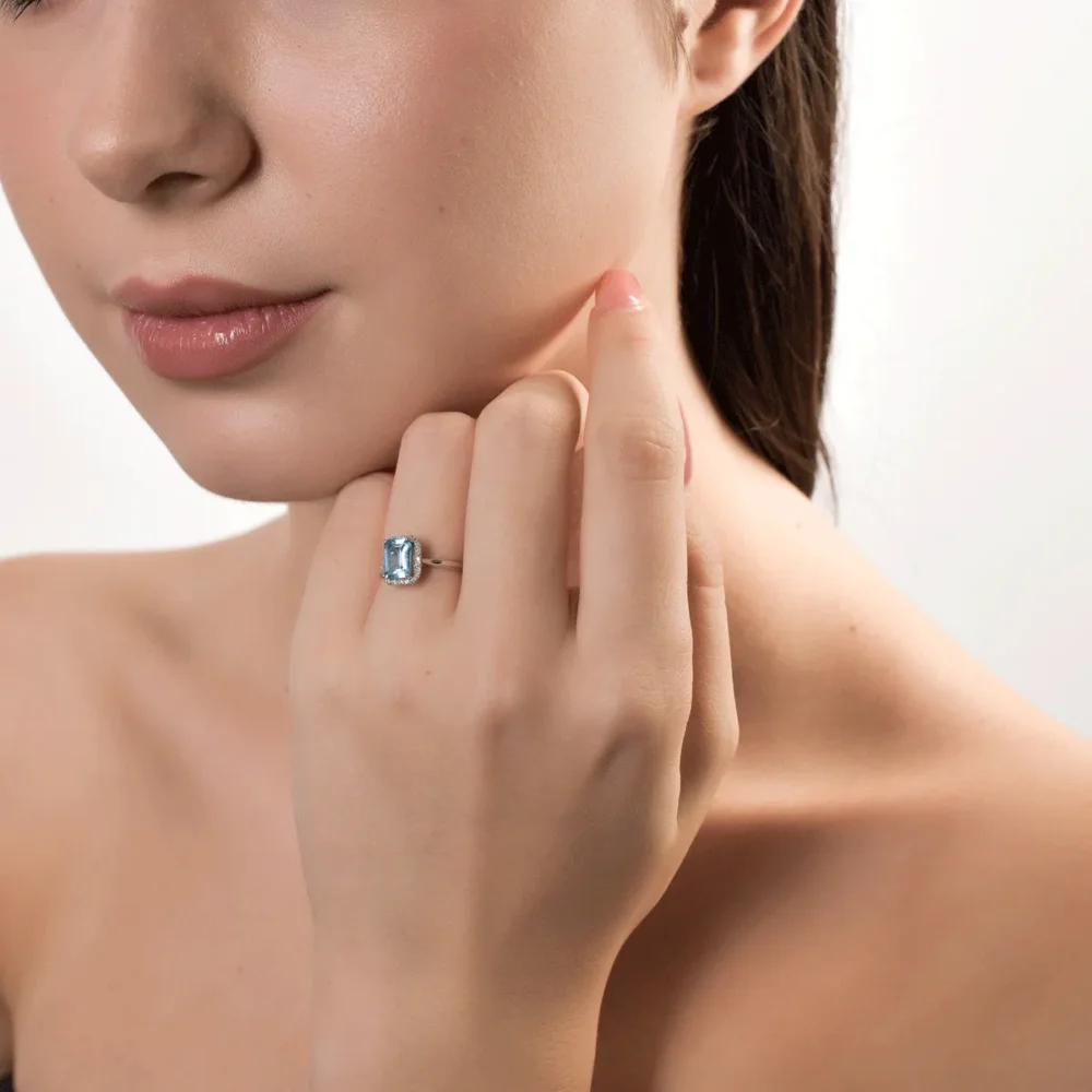 Inel din aur alb cu topaz albastru emerald de 1.1ct si diamante de 0.1ct - imagine 4