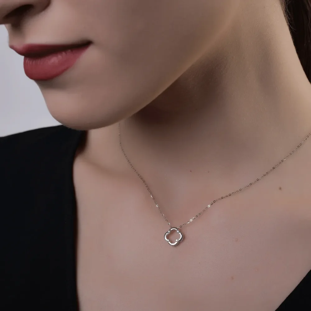 Lant cu pandantiv din aur alb cu diamante de 0.031ct - imagine 4