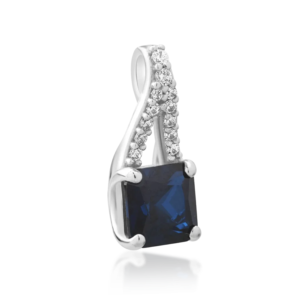 Pandantiv din aur alb